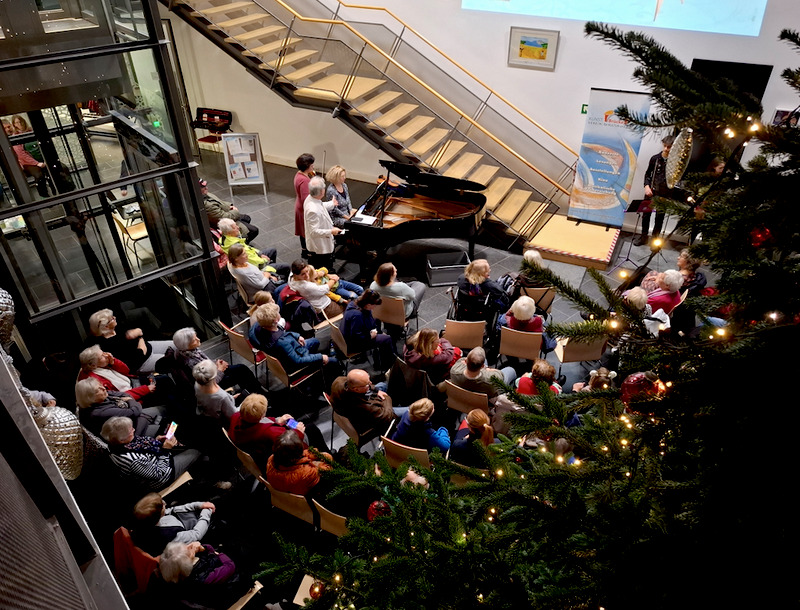 Adventssingen im Rathaus Panketal begeistert Publikum, Birkenwerder Adventssingen im Rathaus Panketal begeistert Publikum, Birkenwerder